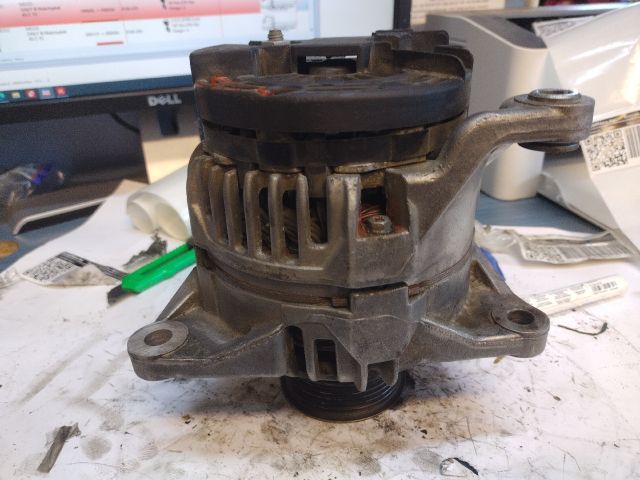 bontott IVECO DAILY Generátor