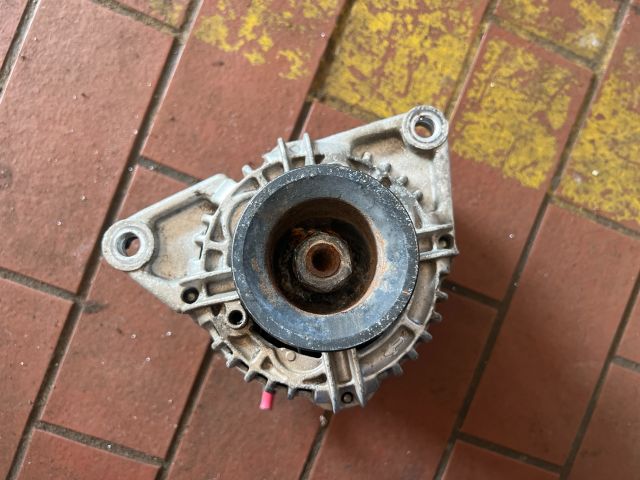 bontott IVECO DAILY Generátor