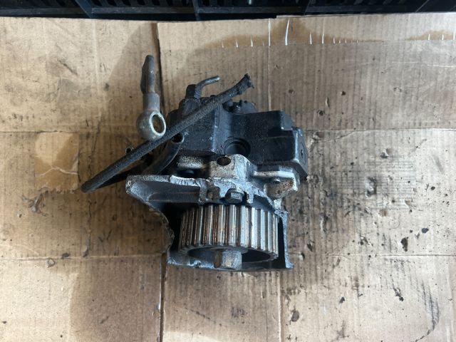 bontott IVECO DAILY Nagynyomású Szivattyú