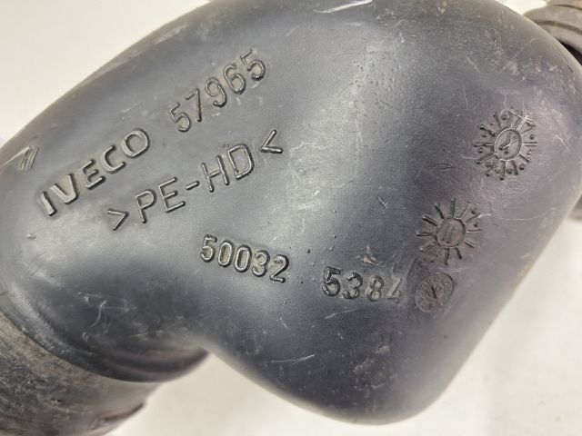 bontott IVECO DAILY Légszűrő Ház Fedél