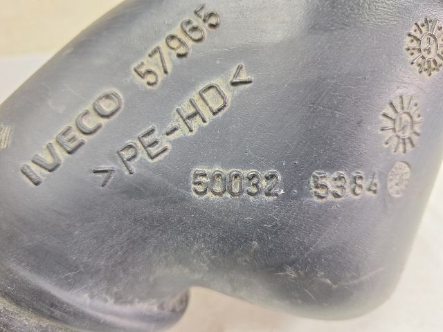 bontott IVECO DAILY Légszűrő Ház Fedél