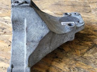 bontott IVECO DAILY Váltó Tartó Bak (Pozíciófüggetlen)