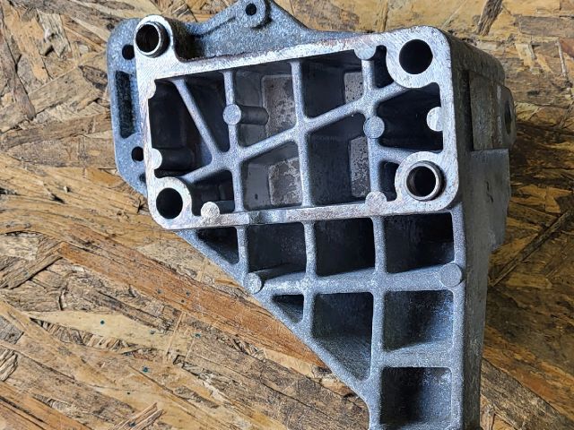 bontott IVECO DAILY Váltó Tartó Bak (Pozíciófüggetlen)