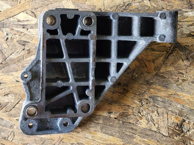 bontott IVECO DAILY Váltó Tartó Bak (Pozíciófüggetlen)