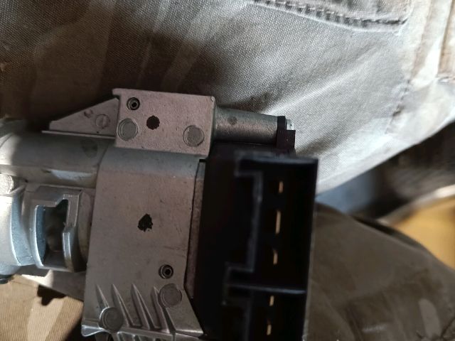 bontott IVECO DAILY Gyújtáskapcsoló