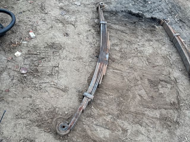 bontott IVECO DAILY Hátsó Rugó