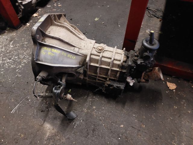 bontott IVECO DAILY Váltó (Mechanikus)