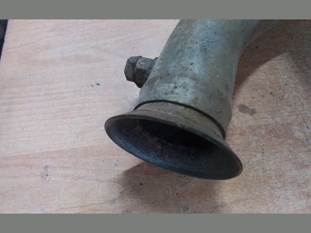 bontott IVECO DAILY Középső Kipufogó Cső