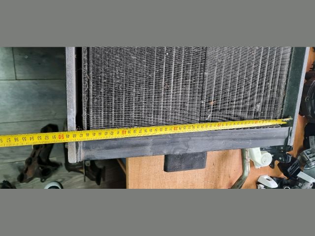 bontott IVECO DAILY Vízhűtő Radiátor (Nem klímás)