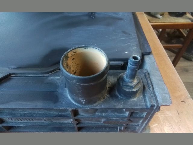 bontott IVECO DAILY Vízhűtő Radiátor (Nem klímás)