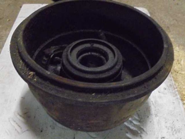 bontott IVECO DAILY Hátsó Fékdob Pár