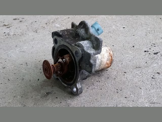 bontott IVECO DAILY Termosztátház