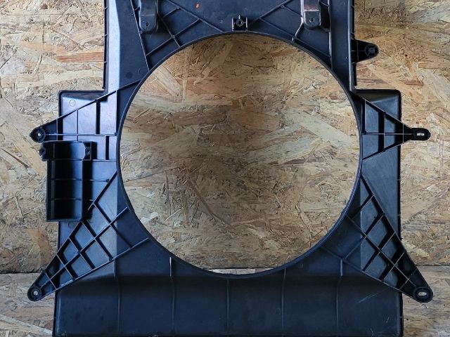 bontott IVECO DAILY Hűtőventilátor Keret