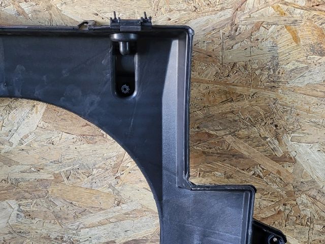 bontott IVECO DAILY Hűtőventilátor Keret