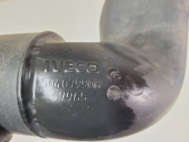 bontott IVECO DAILY Légszűrő Ház Fedél