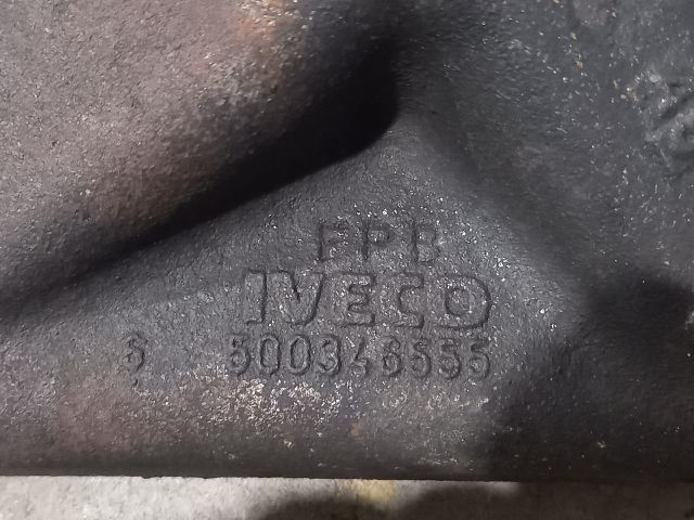 bontott IVECO DAILY Motor Tartó Bak Bal