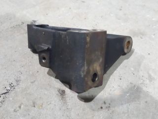 bontott IVECO DAILY Motor Tartó Bak Bal