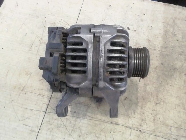 bontott IVECO DAILY Generátor