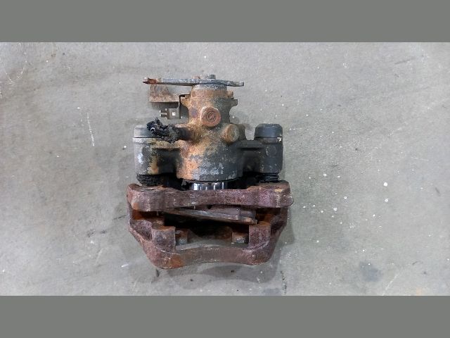 bontott IVECO DAILY Jobb hátsó Féknyereg Munkahengerrel