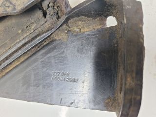 bontott IVECO DAILY Motor Tartó Bak Jobb