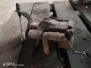 bontott IVECO DAILY Bal hátsó Féknyereg Munkahengerrel