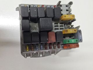 bontott IVECO DAILY Biztosítéktábla Motortér