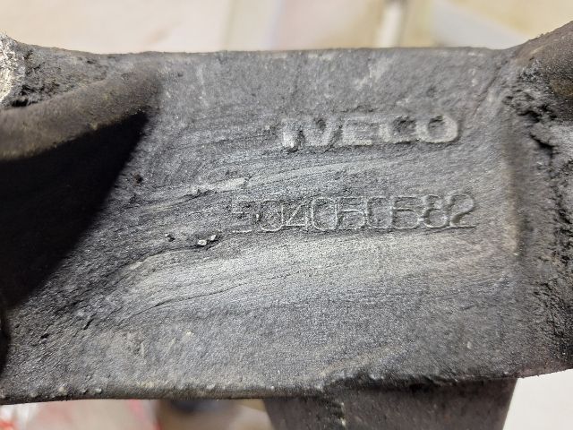 bontott IVECO DAILY Motor Tartó Bak Bal