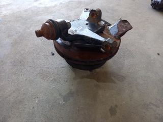 bontott IVECO DAILY Jobb első Csonkállvány Kerékaggyal