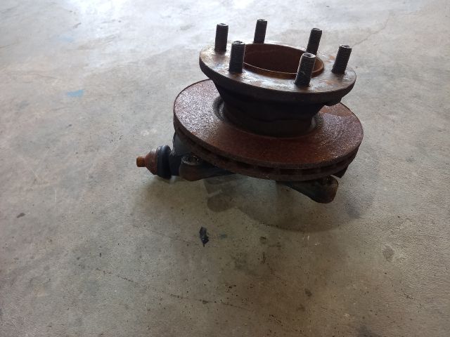 bontott IVECO DAILY Jobb első Csonkállvány Kerékaggyal