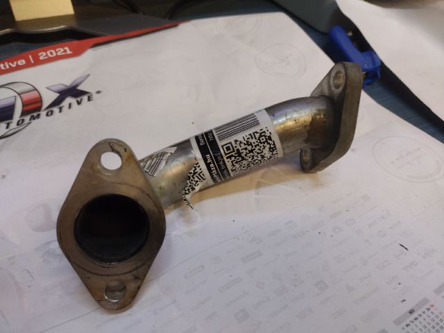 bontott IVECO DAILY EGR Hűtő Cső