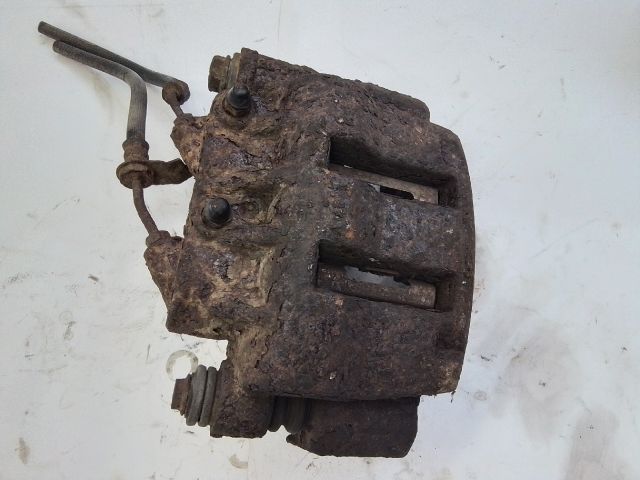 bontott IVECO DAILY Jobb első Féknyereg Munkahengerrel