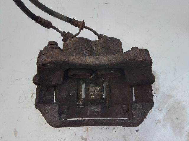 bontott IVECO DAILY Jobb első Féknyereg Munkahengerrel