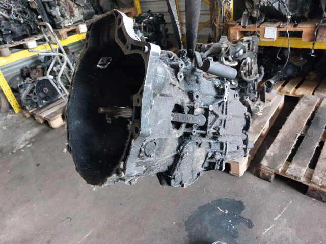 bontott IVECO DAILY Váltó (Mechanikus)