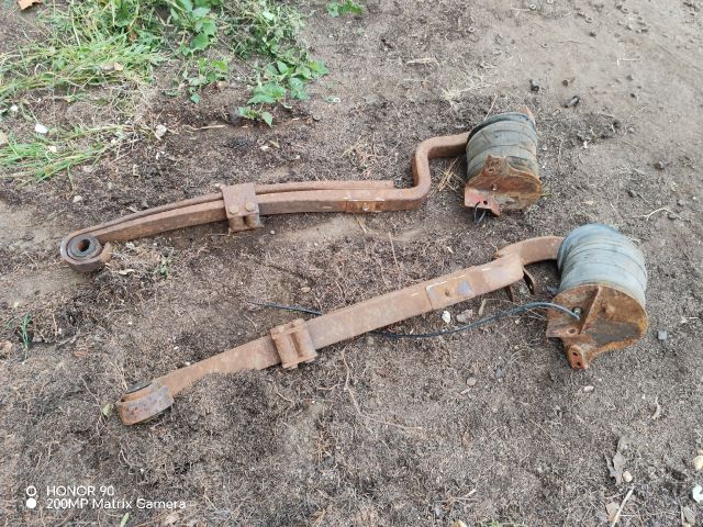 bontott IVECO DAILY Hátsó Rugó Pár