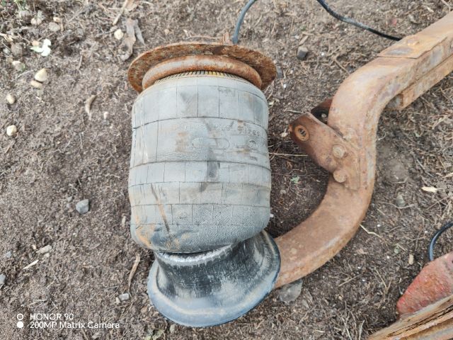 bontott IVECO DAILY Hátsó Rugó Pár