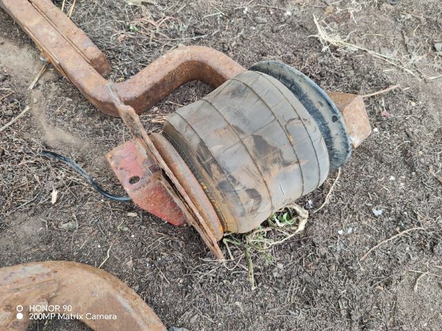 bontott IVECO DAILY Hátsó Rugó Pár