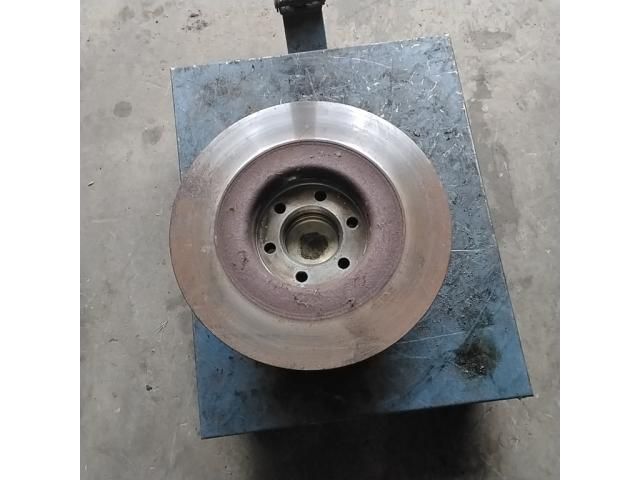 bontott IVECO DAILY Első Féktárcsa