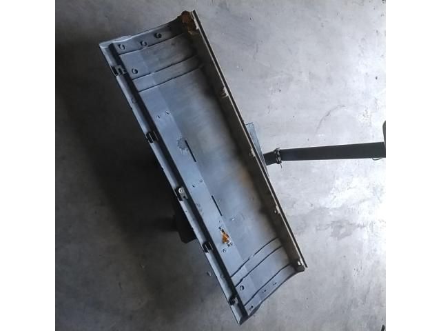 bontott IVECO DAILY Felső Motorburkolat