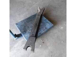 bontott IVECO DAILY Alsó Kereszttartó