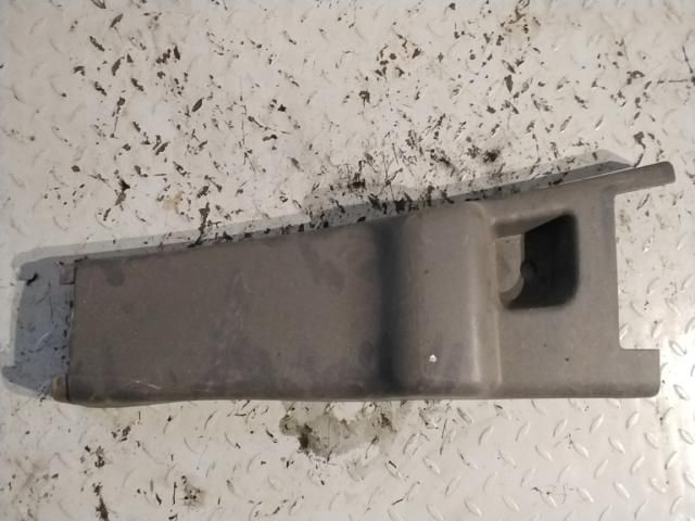 bontott IVECO DAILY Bal B Oszlop Burkolat