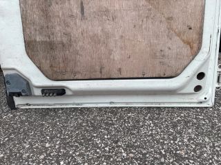 bontott IVECO DAILY Bal Csomagtérajtó (Részeivel)