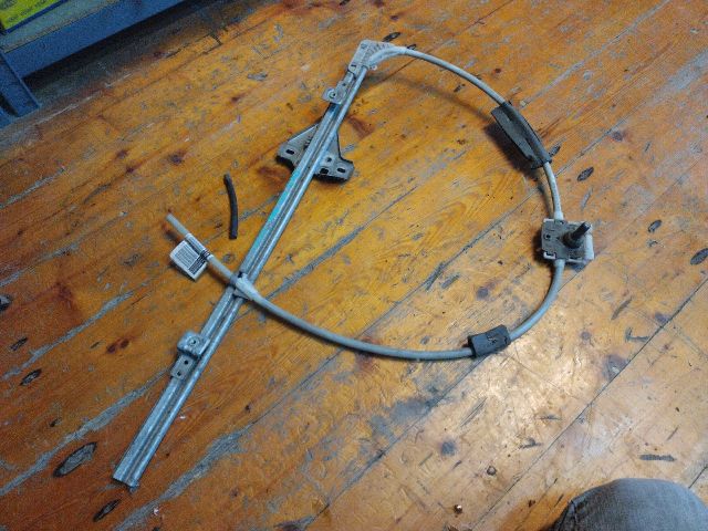 bontott IVECO DAILY Bal első Ablakemelő Szerkezet (Mechanikus)