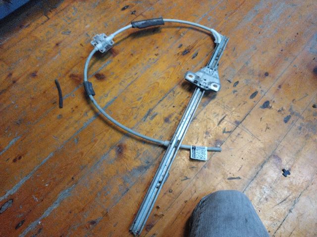 bontott IVECO DAILY Bal első Ablakemelő Szerkezet (Mechanikus)