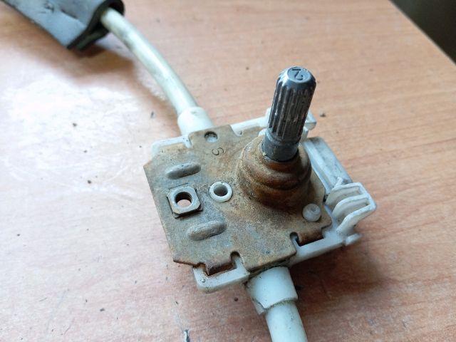 bontott IVECO DAILY Bal első Ablakemelő Szerkezet (Mechanikus)