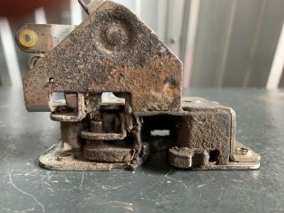 bontott IVECO DAILY Bal első Ajtózár