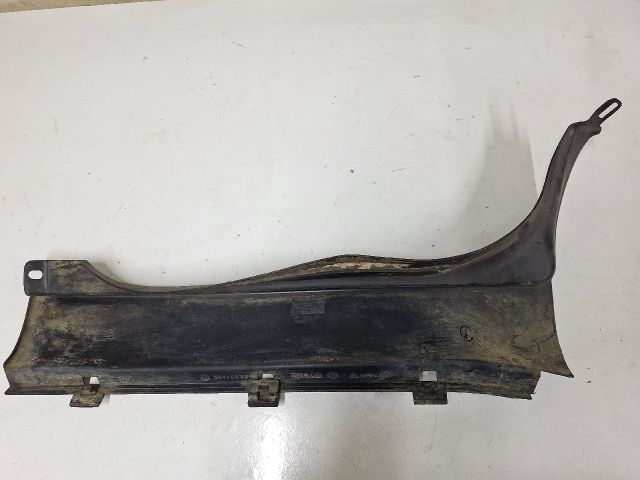 bontott IVECO DAILY Bal első Belső Küszöb Burkolat