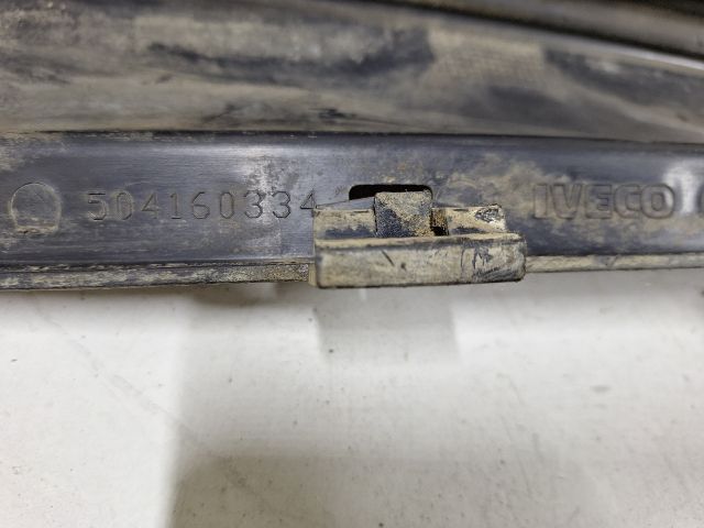 bontott IVECO DAILY Bal első Belső Küszöb Burkolat