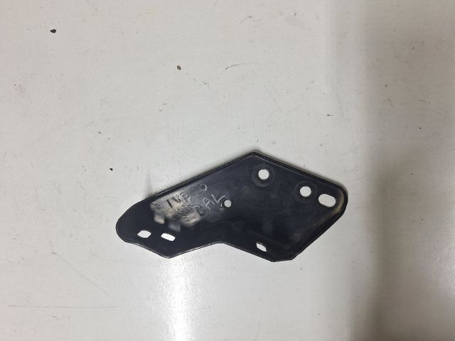 bontott IVECO DAILY Bal első Lökhárító Merevítő Tartó (Fém)