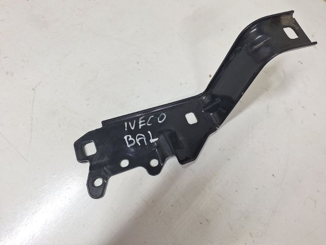 bontott IVECO DAILY Bal első Lökhárító Merevítő Tartó (Fém)
