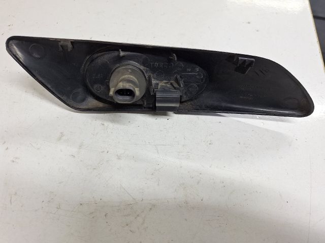 bontott IVECO DAILY Bal első Sárvédő Irányjelző